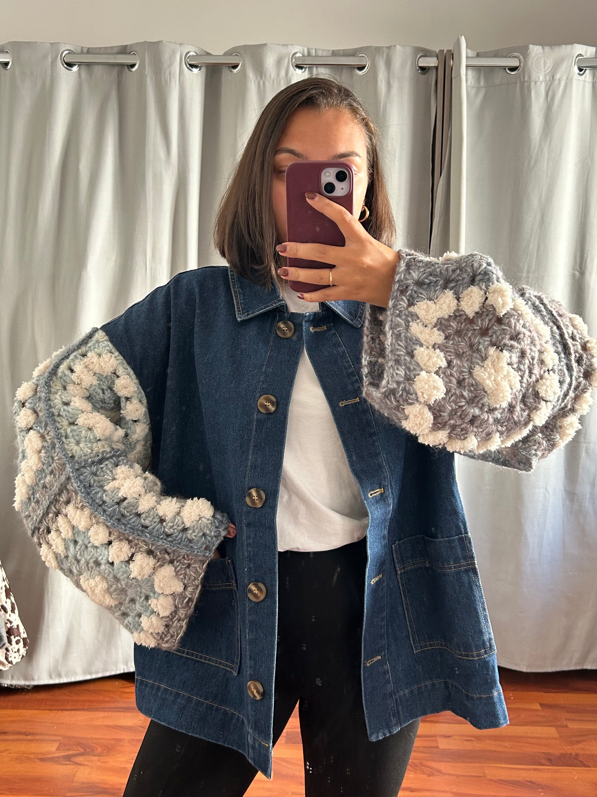 Veste en jean manches crochet gris & écru